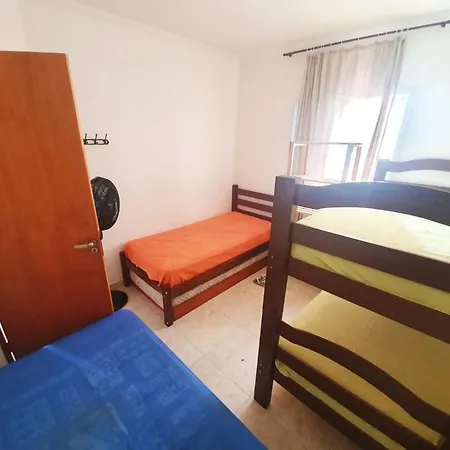 Lindo apto com 3 quartos, apenas 1 quadra da praia das Toninhas-3
